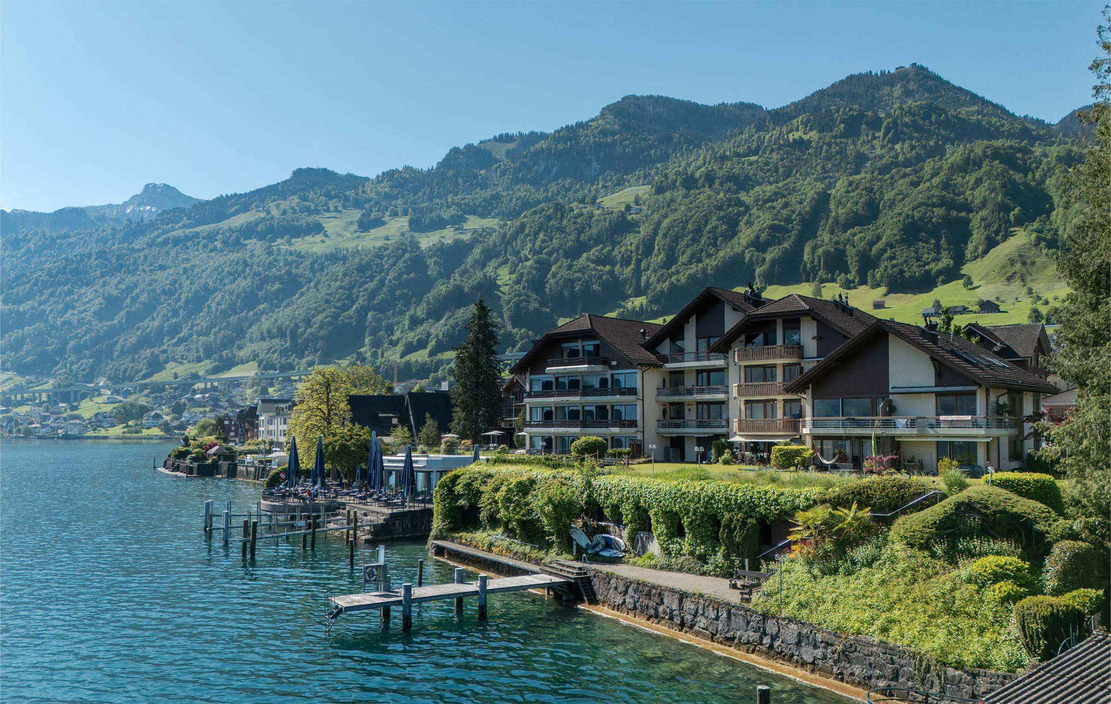 Drohnenansicht hotel nidwaldnerhof beckenried 06